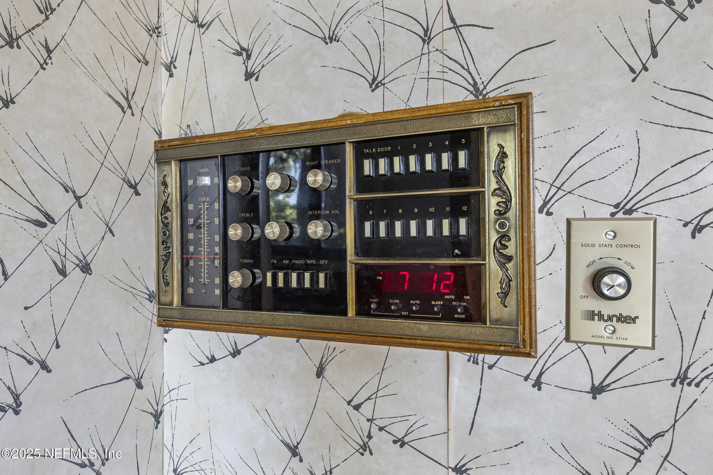 Jacksonville, Florida 32207, United States, 3 Bedrooms Bedrooms, ,3 BathroomsBathrooms,Residential,Pending,109065