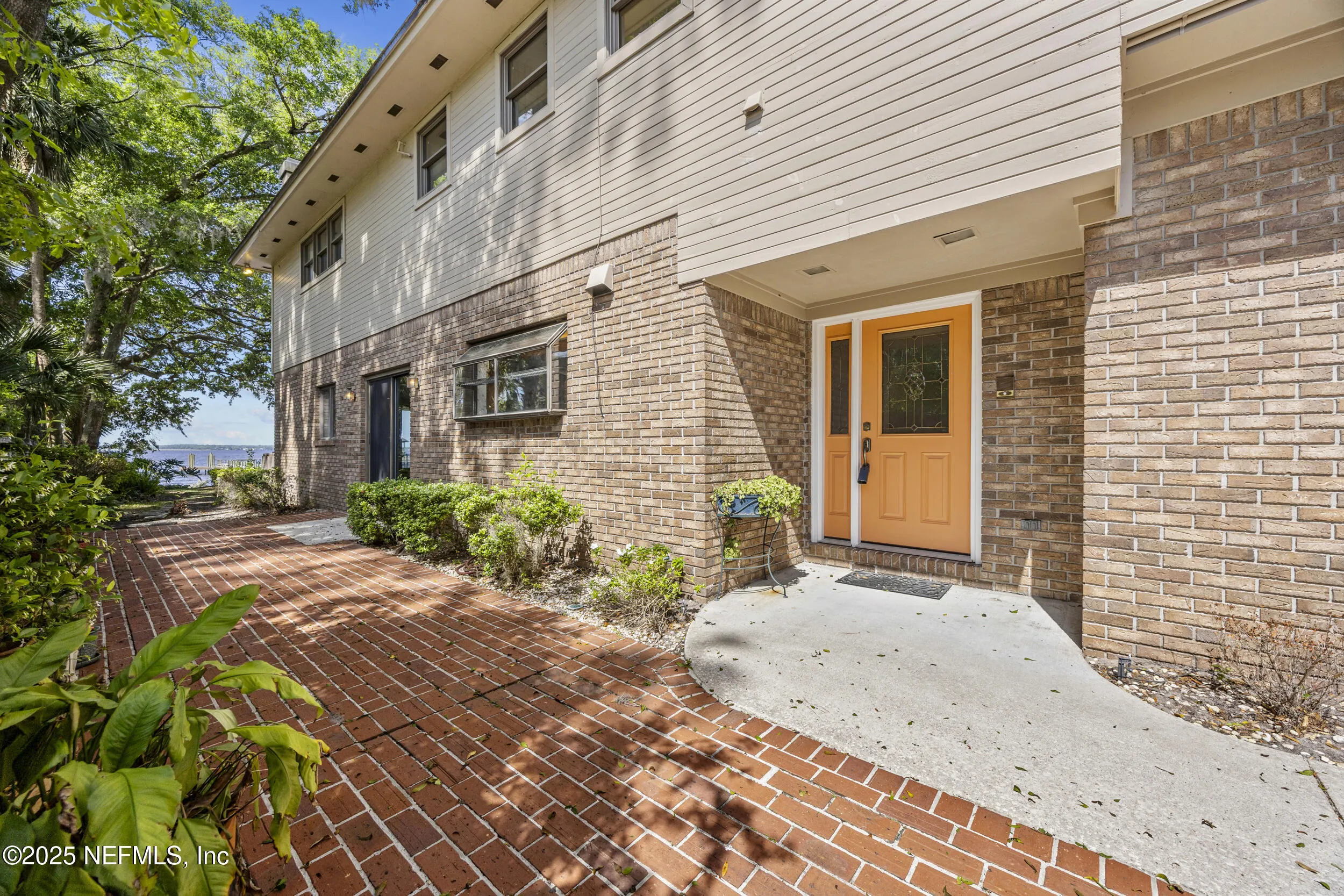 Jacksonville, Florida 32207, United States, 3 Bedrooms Bedrooms, ,3 BathroomsBathrooms,Residential,Pending,109065