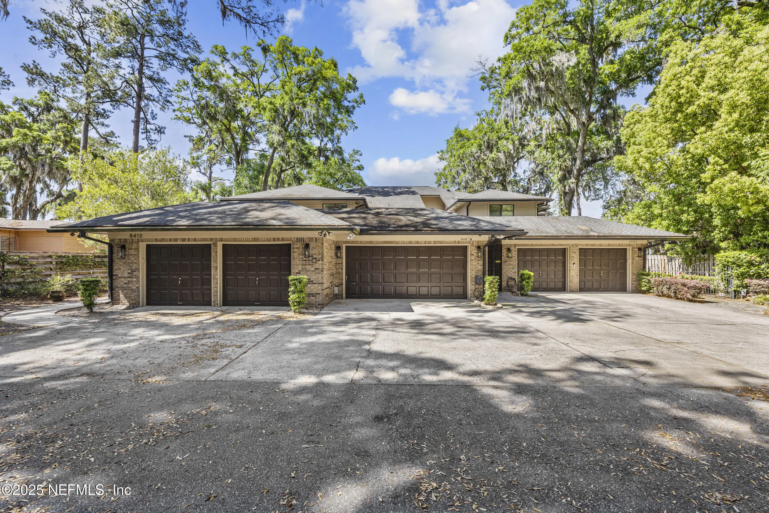 Jacksonville, Florida 32207, United States, 3 Bedrooms Bedrooms, ,3 BathroomsBathrooms,Residential,Pending,109065