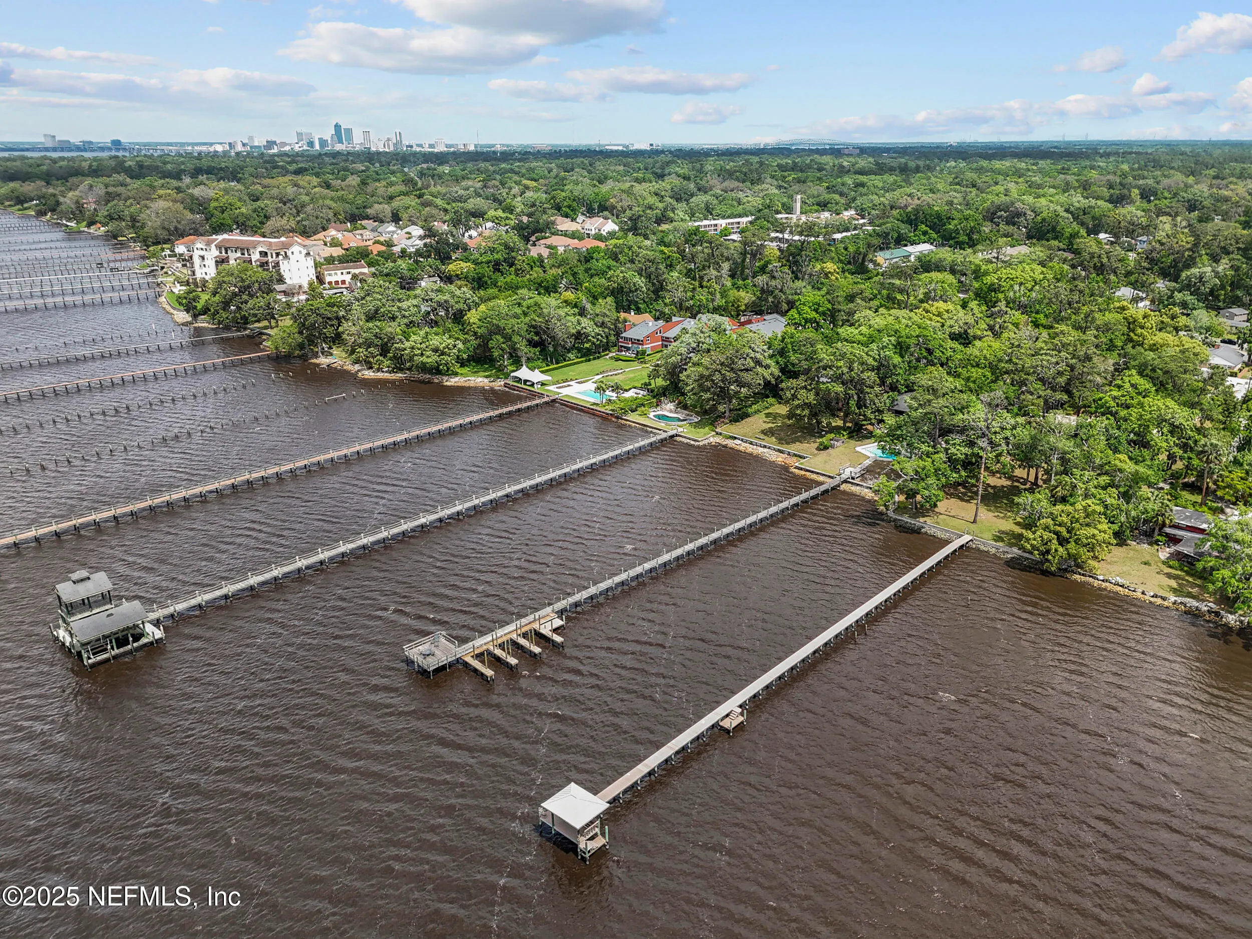 Jacksonville, Florida 32207, United States, 3 Bedrooms Bedrooms, ,3 BathroomsBathrooms,Residential,Pending,109065