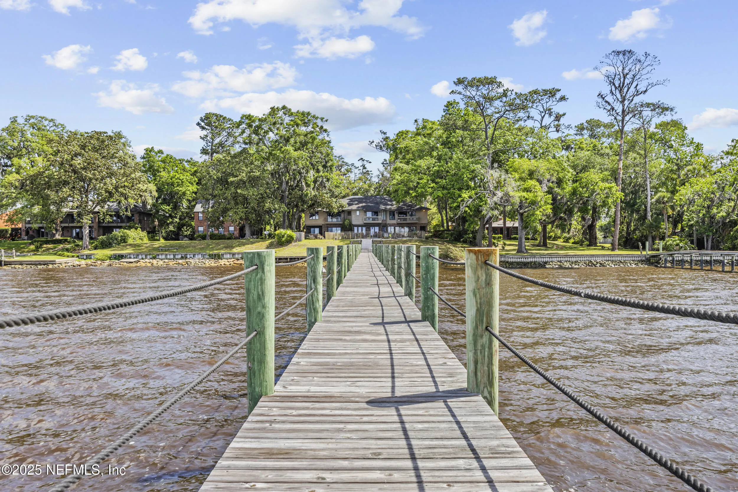 Jacksonville, Florida 32207, United States, 3 Bedrooms Bedrooms, ,3 BathroomsBathrooms,Residential,Pending,109065