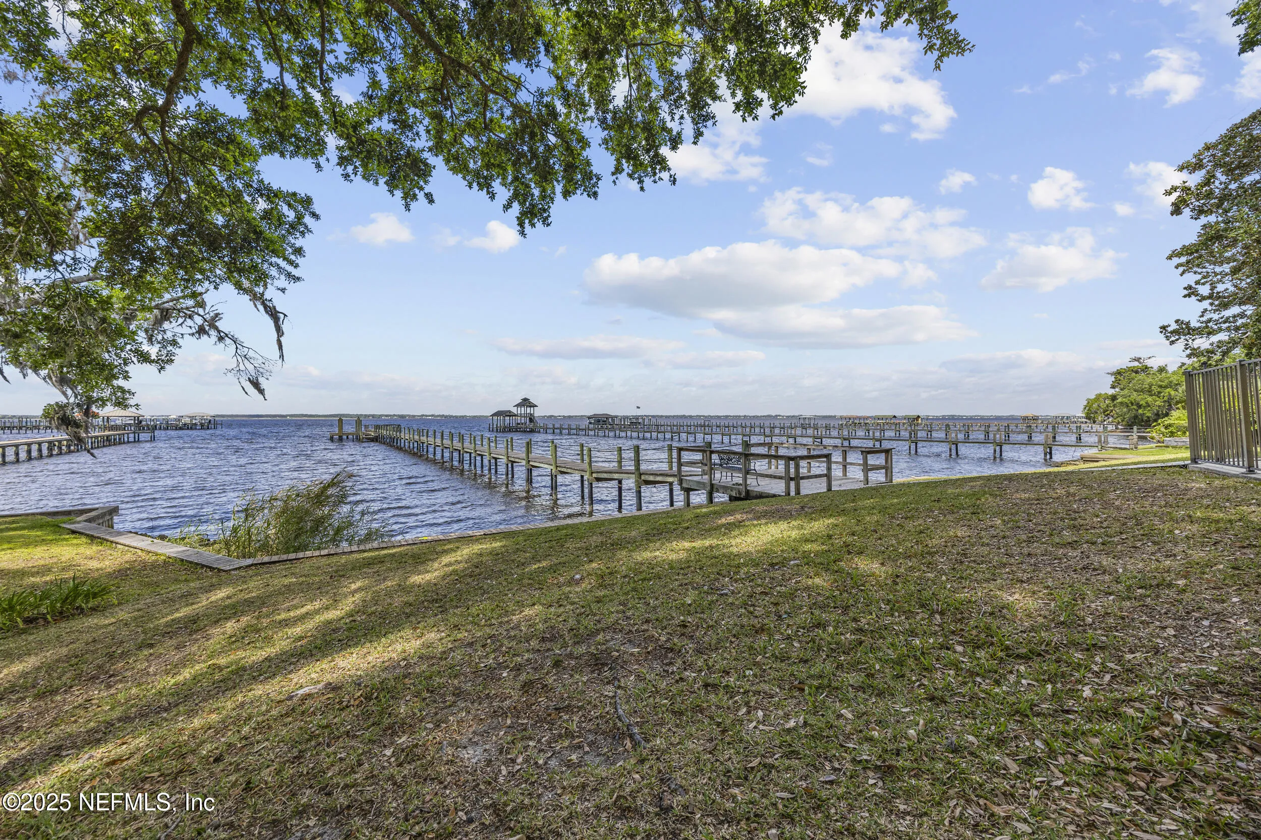 Jacksonville, Florida 32207, United States, 3 Bedrooms Bedrooms, ,3 BathroomsBathrooms,Residential,Pending,109065