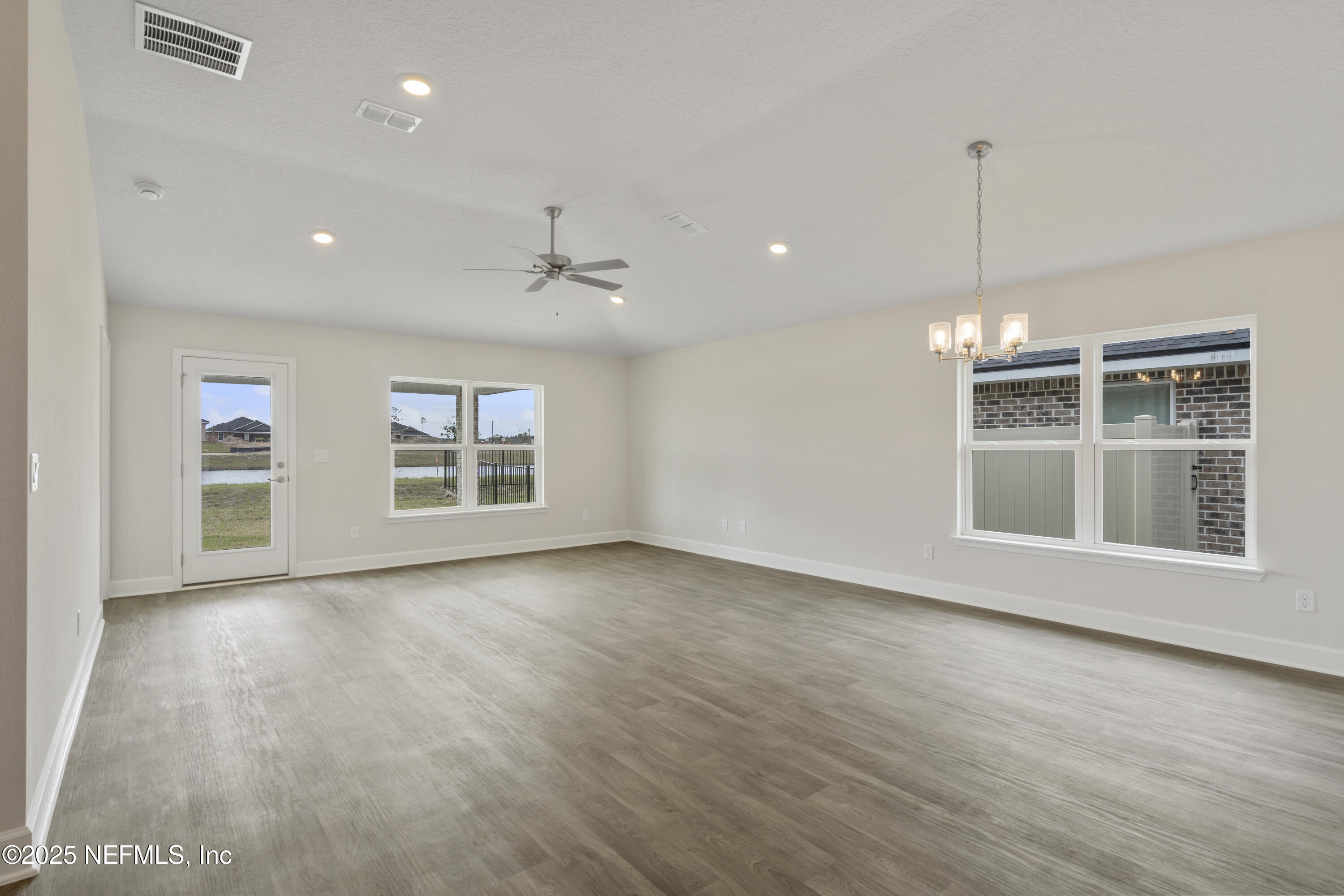 3133 FOREST VIEW Lane