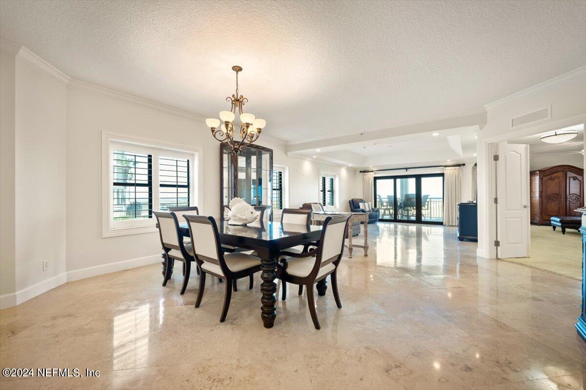 405 1ST Street S 211