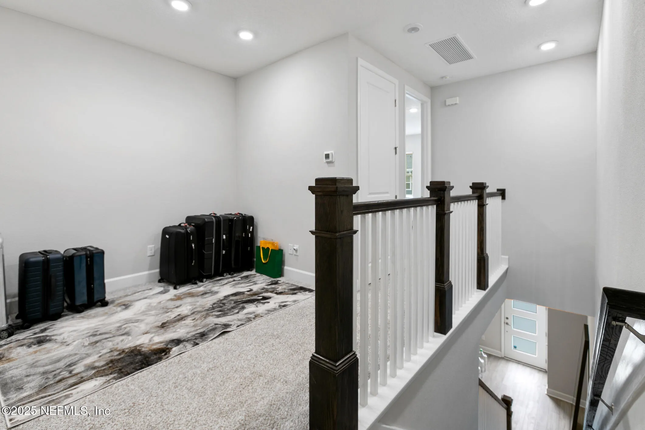 Jacksonville, Florida 32256, United States, 3 Bedrooms Bedrooms, ,3 BathroomsBathrooms,Residential,Pending,2211