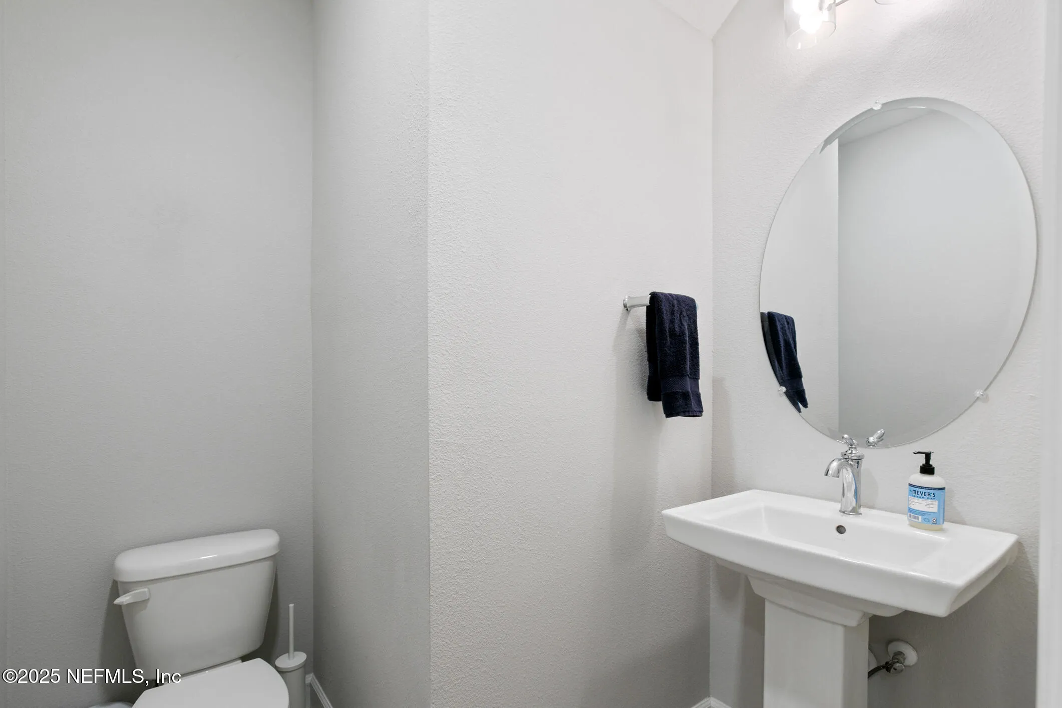 Jacksonville, Florida 32256, United States, 3 Bedrooms Bedrooms, ,3 BathroomsBathrooms,Residential,Pending,2211