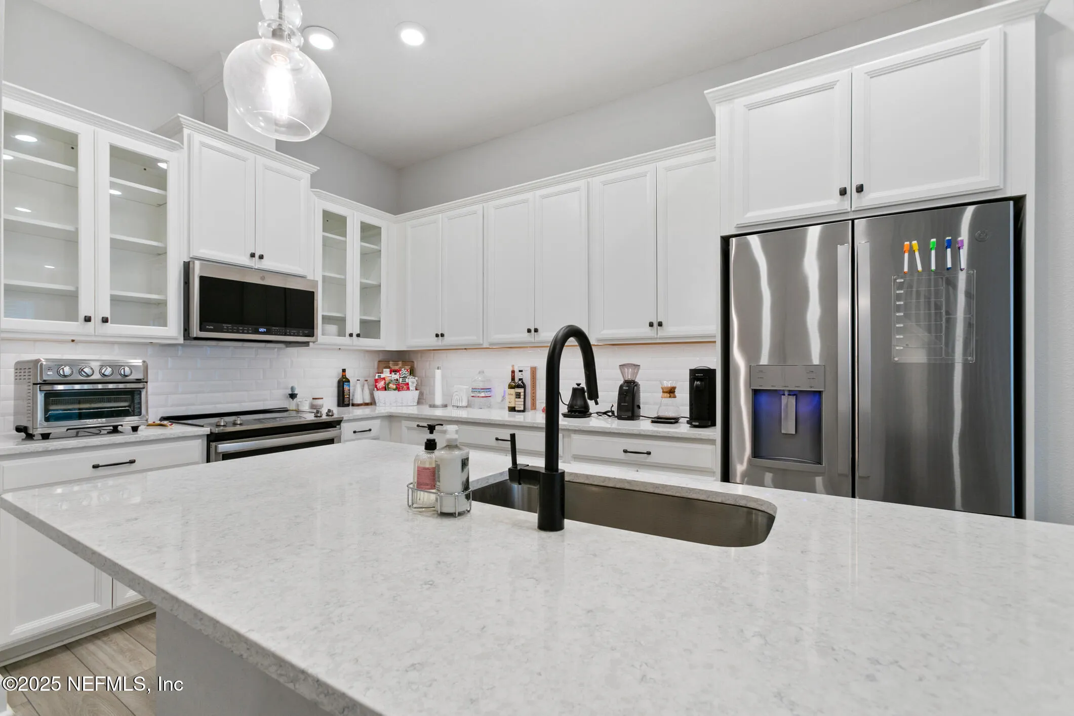 Jacksonville, Florida 32256, United States, 3 Bedrooms Bedrooms, ,3 BathroomsBathrooms,Residential,Pending,2211