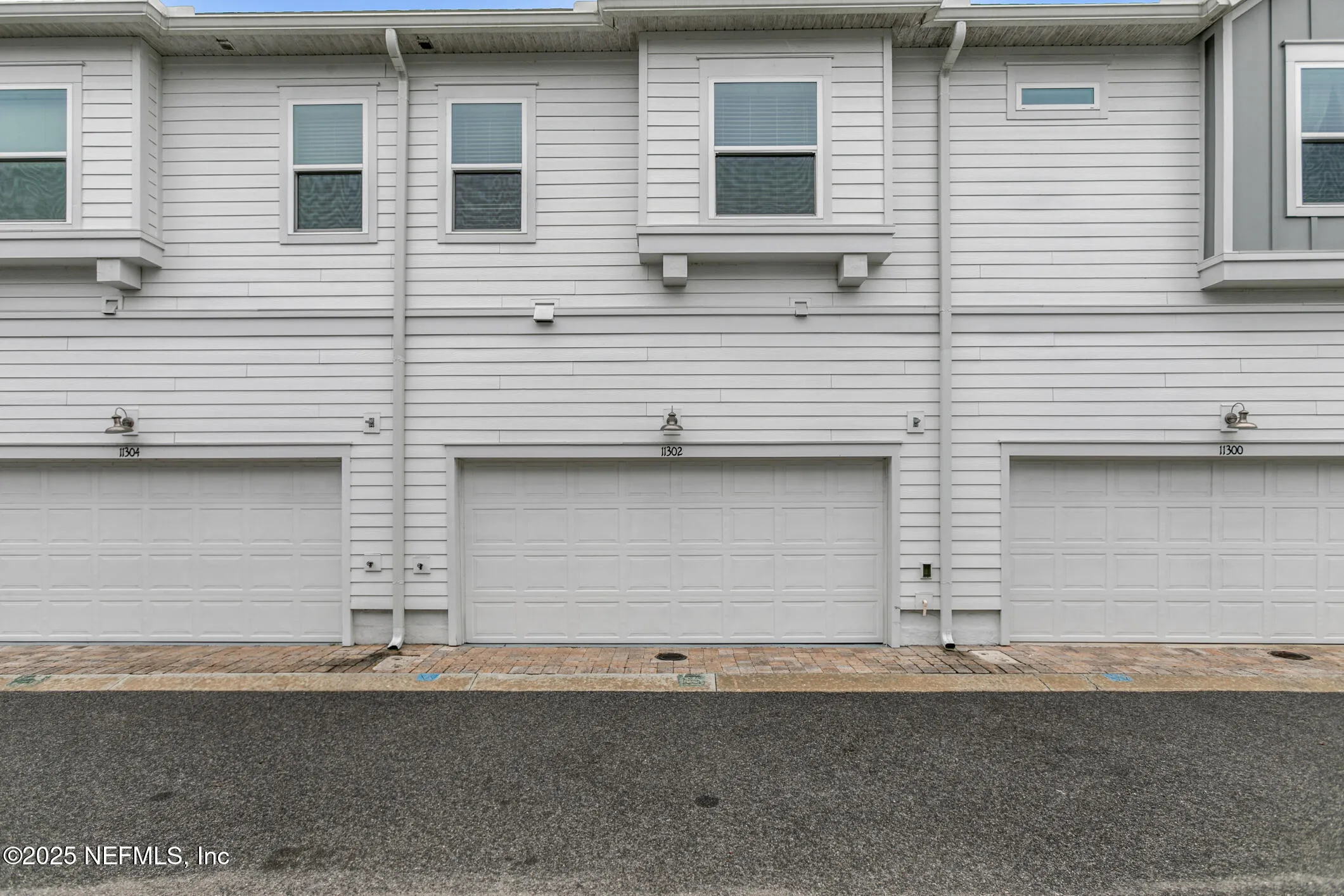 Jacksonville, Florida 32256, United States, 3 Bedrooms Bedrooms, ,3 BathroomsBathrooms,Residential,Pending,2211