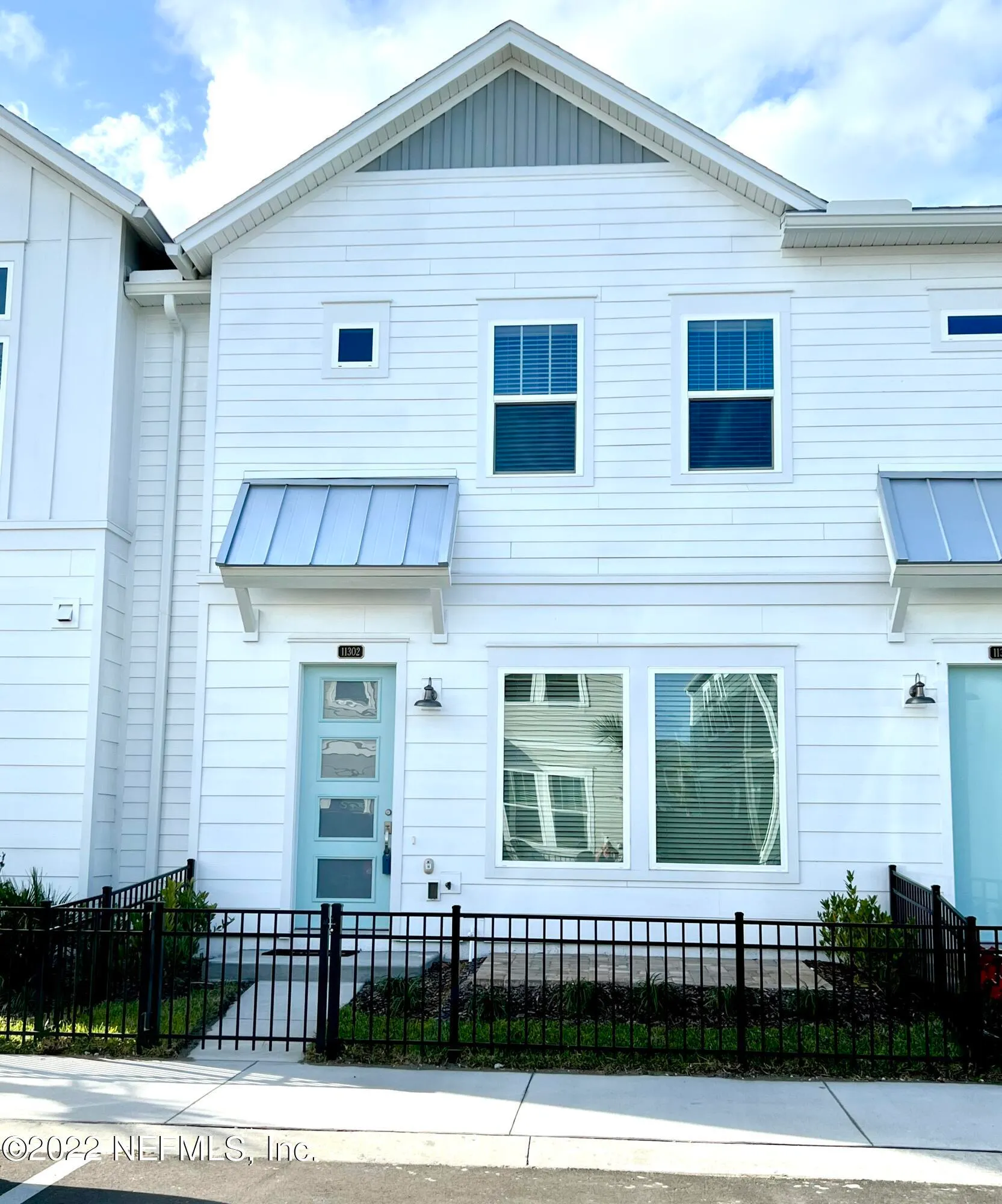 Jacksonville, Florida 32256, United States, 3 Bedrooms Bedrooms, ,3 BathroomsBathrooms,Residential,Pending,2211