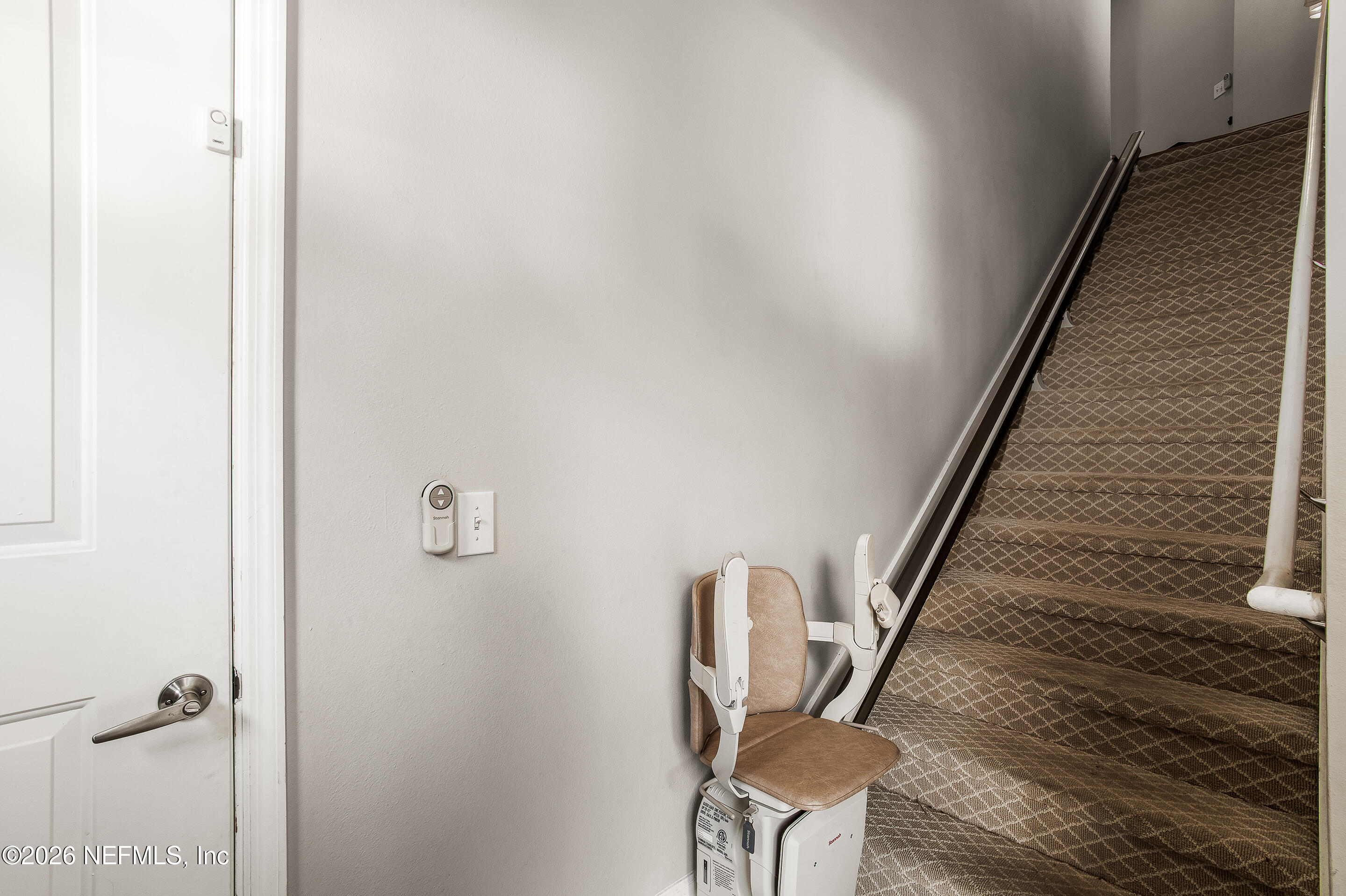 2045 SECRET GARDEN Lane 605