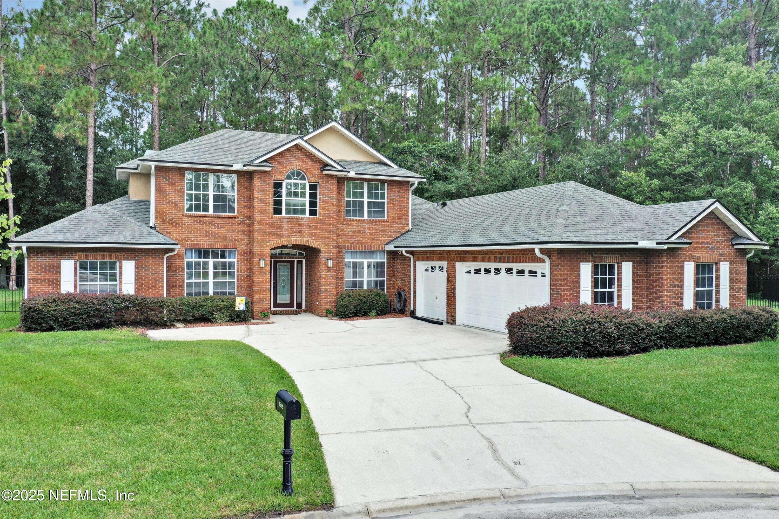 2502 WILLOW CREEK Drive