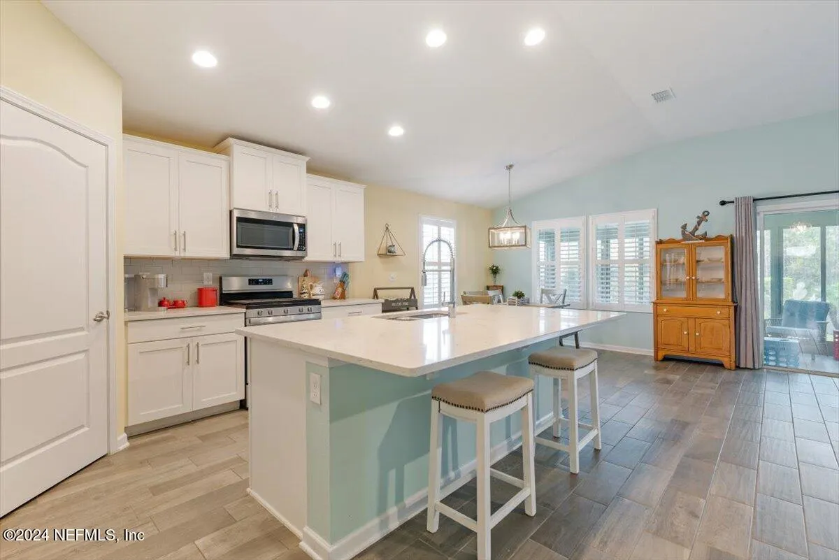 St Augustine, Florida 32095, United States, 3 Bedrooms Bedrooms, ,2 BathroomsBathrooms,Residential,Pending,35571