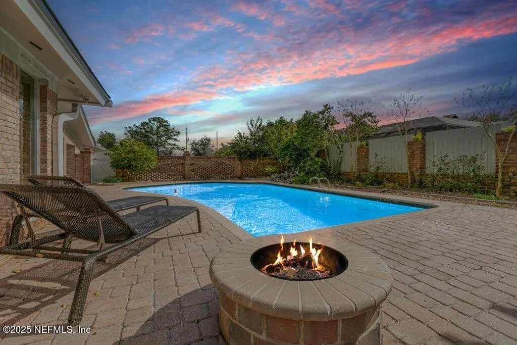 Jacksonville, Florida 32216, United States, 4 Bedrooms Bedrooms, ,3 BathroomsBathrooms,Residential,Pending,19801