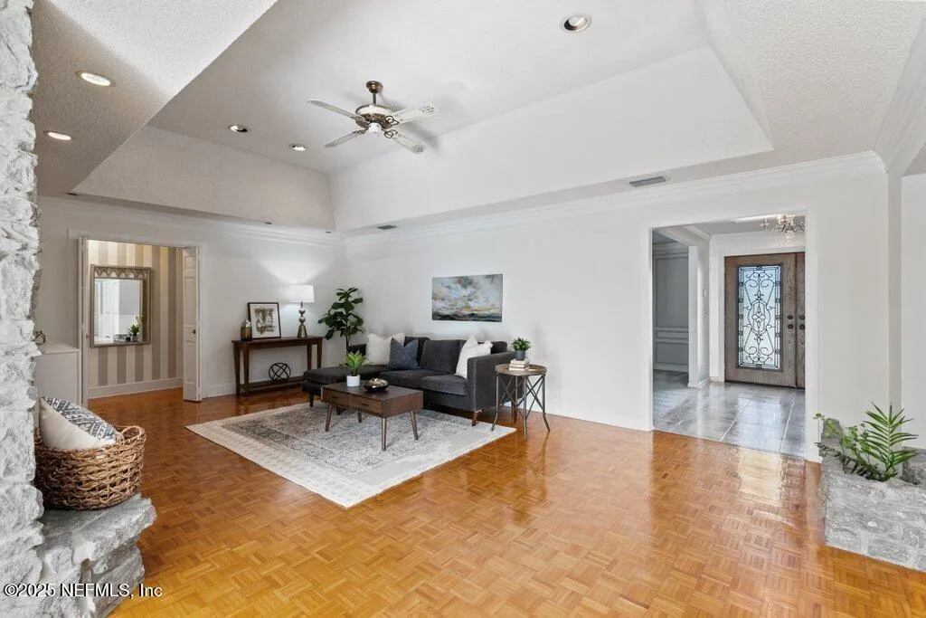 Jacksonville, Florida 32216, United States, 4 Bedrooms Bedrooms, ,3 BathroomsBathrooms,Residential,Pending,19801