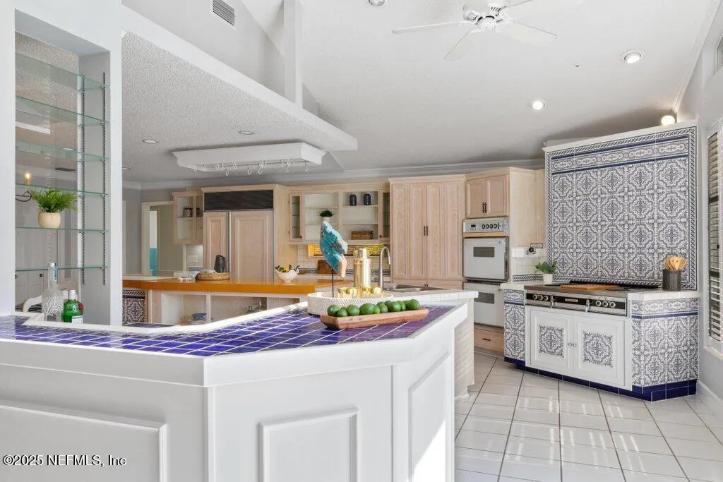 Jacksonville, Florida 32216, United States, 4 Bedrooms Bedrooms, ,3 BathroomsBathrooms,Residential,Pending,19801