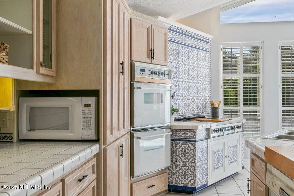 Jacksonville, Florida 32216, United States, 4 Bedrooms Bedrooms, ,3 BathroomsBathrooms,Residential,Pending,19801