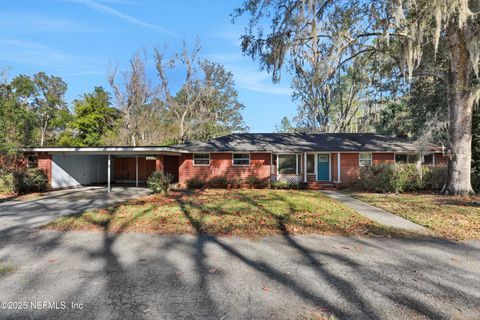 A home in Callahan