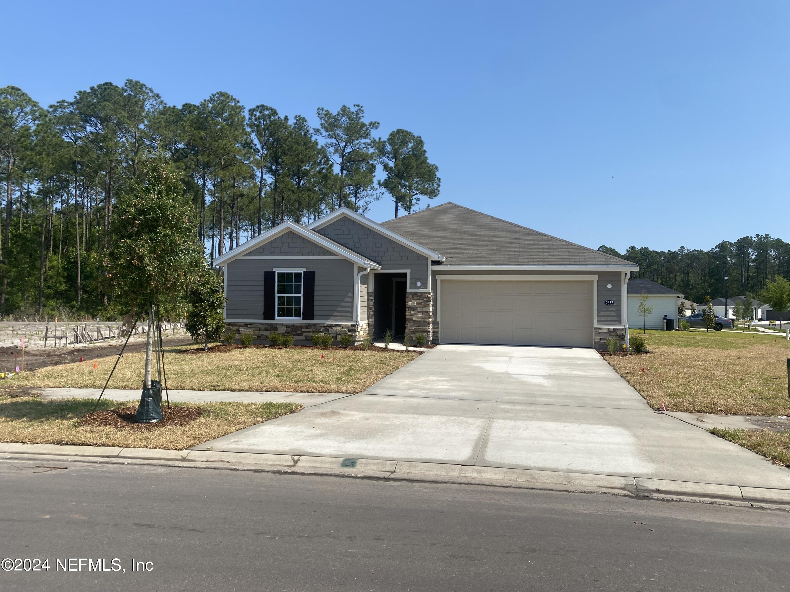 Green Cove Springs, FL home for sale located at 2352 Dallas Creek Lane, Green Cove Springs, FL 32043