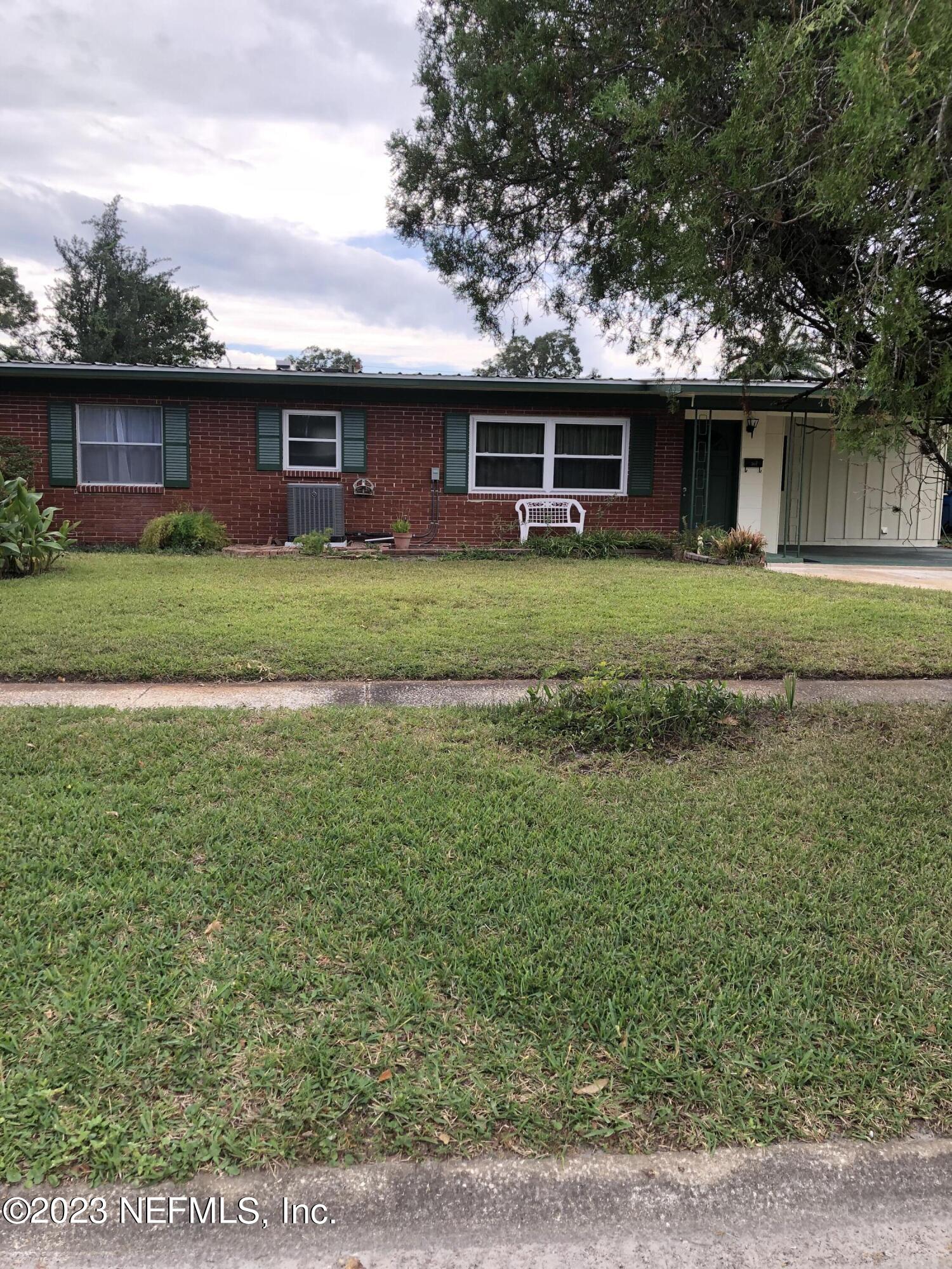 JACKSONVILLE, FL home for sale located at 8540 BENGALIN AVE, JACKSONVILLE, FL 32211