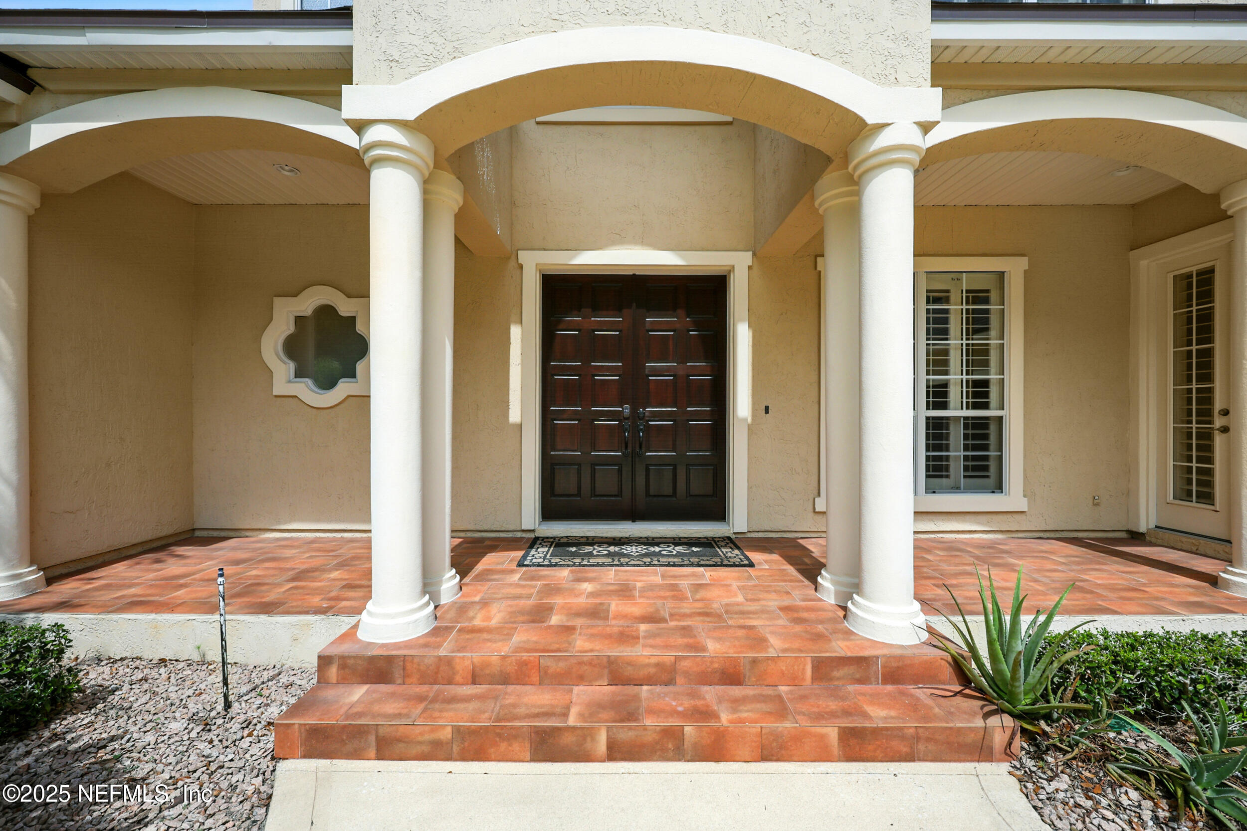 218 SOPHIA Terrace