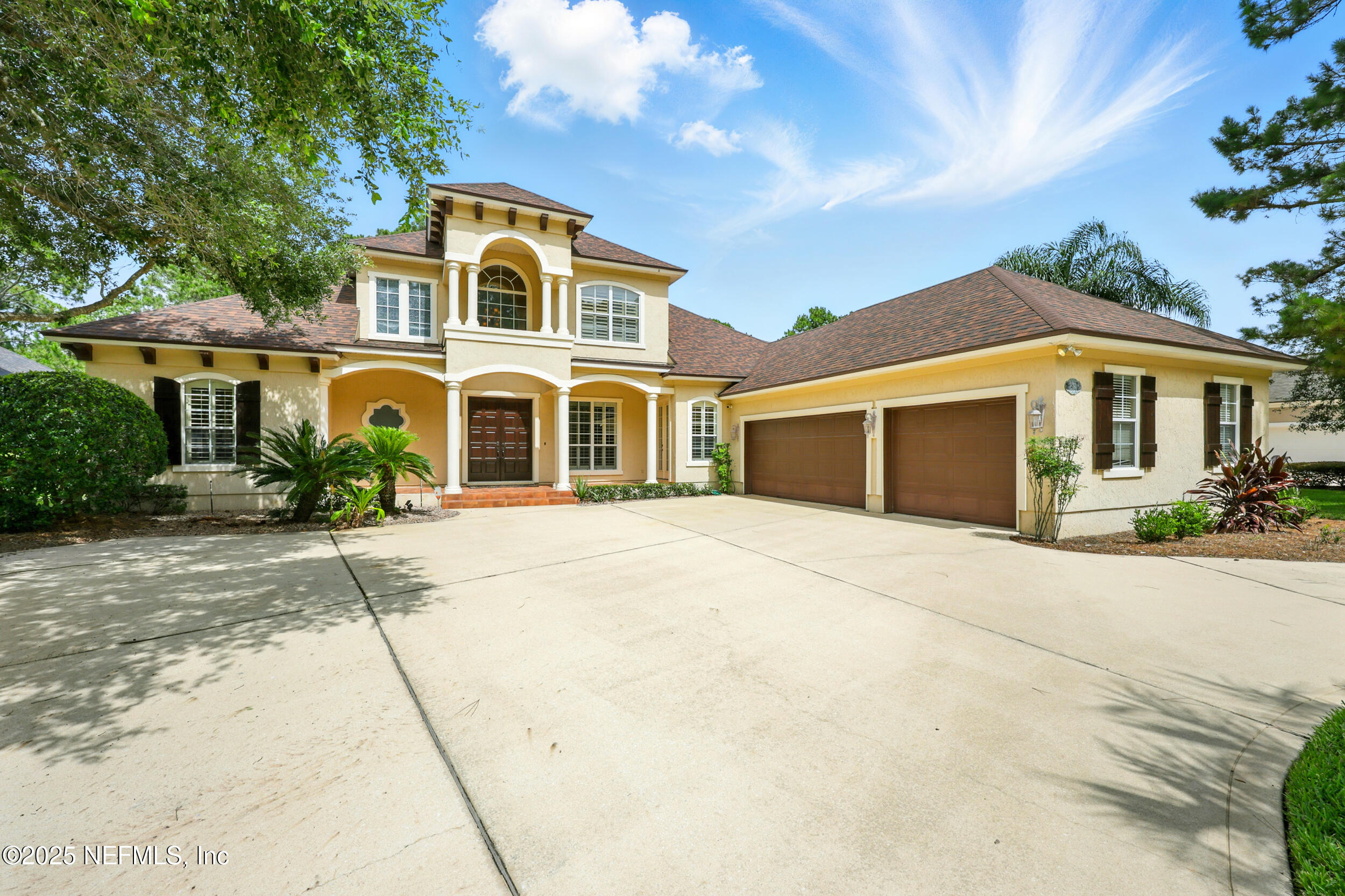 218 SOPHIA Terrace