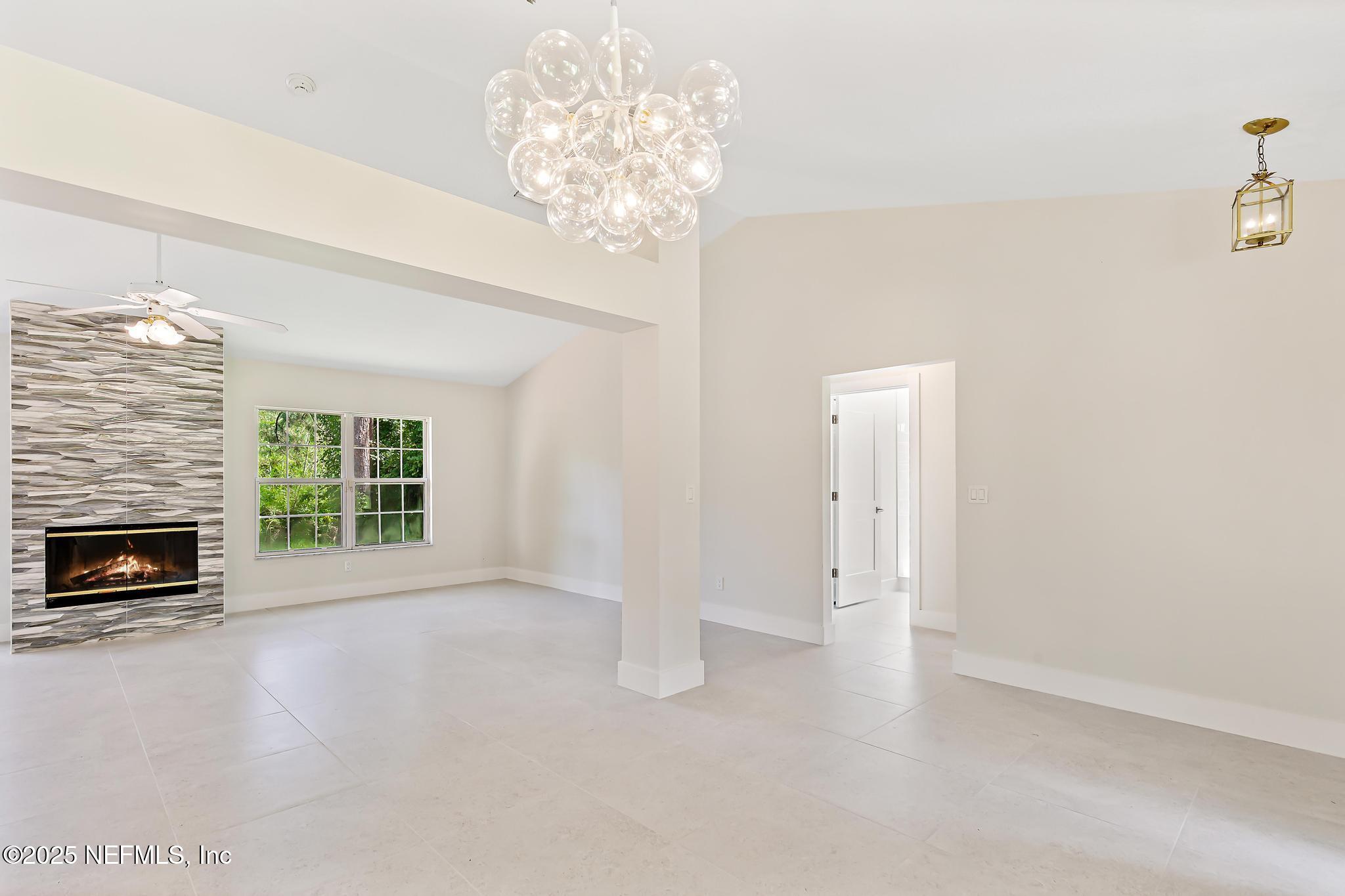 832 WHITE EAGLE Circle