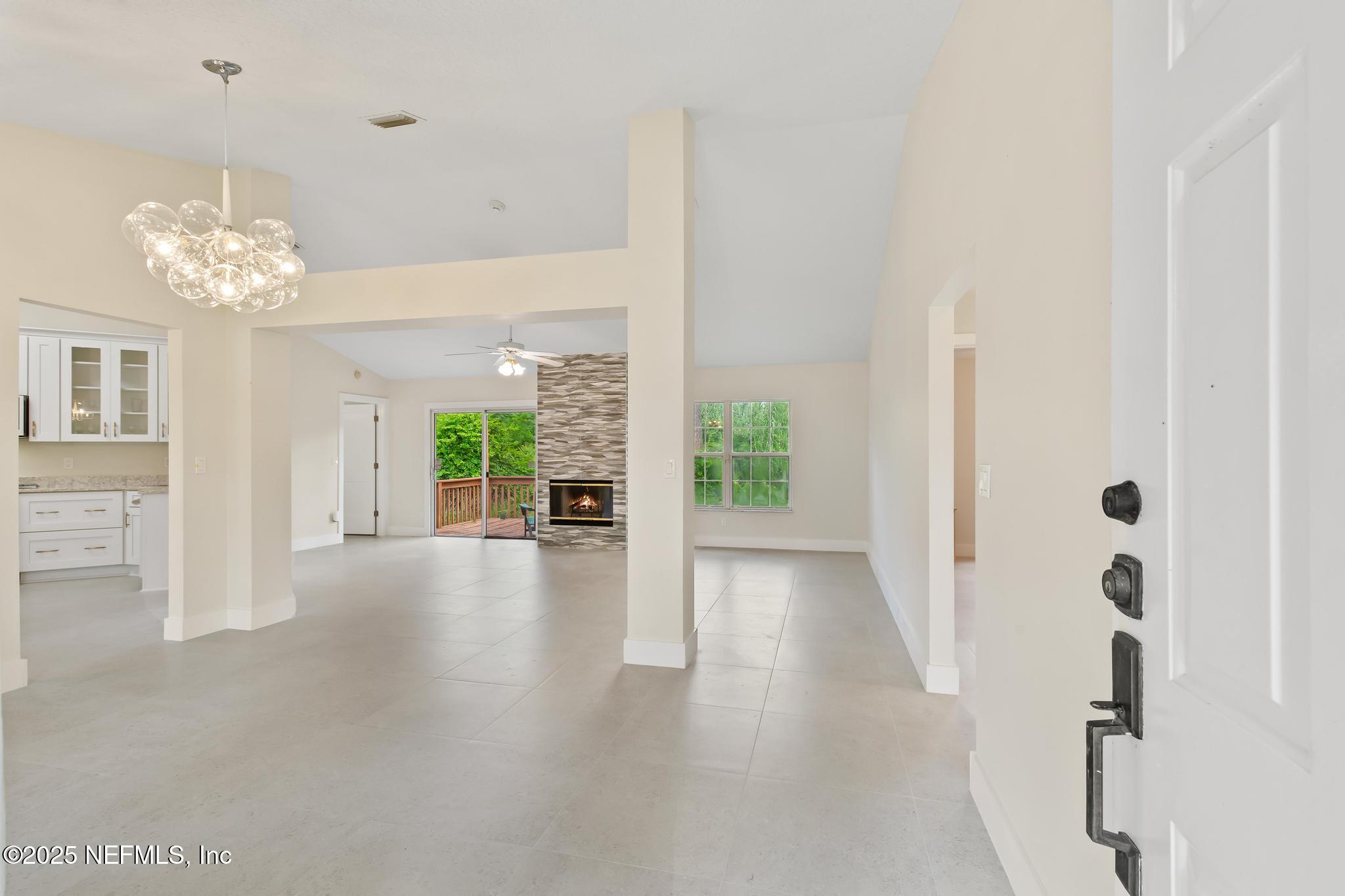 832 WHITE EAGLE Circle