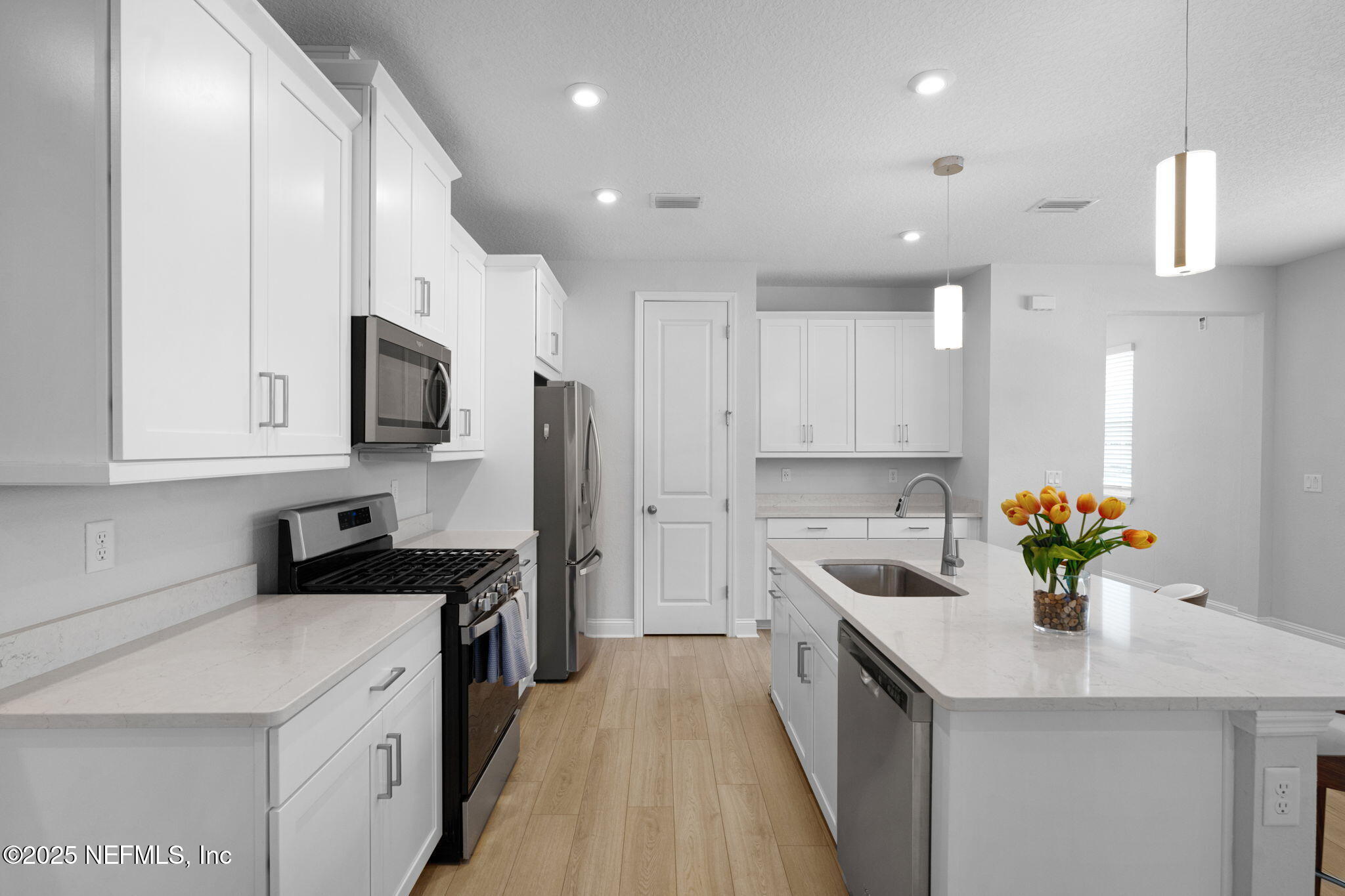 14125 PIER Lane