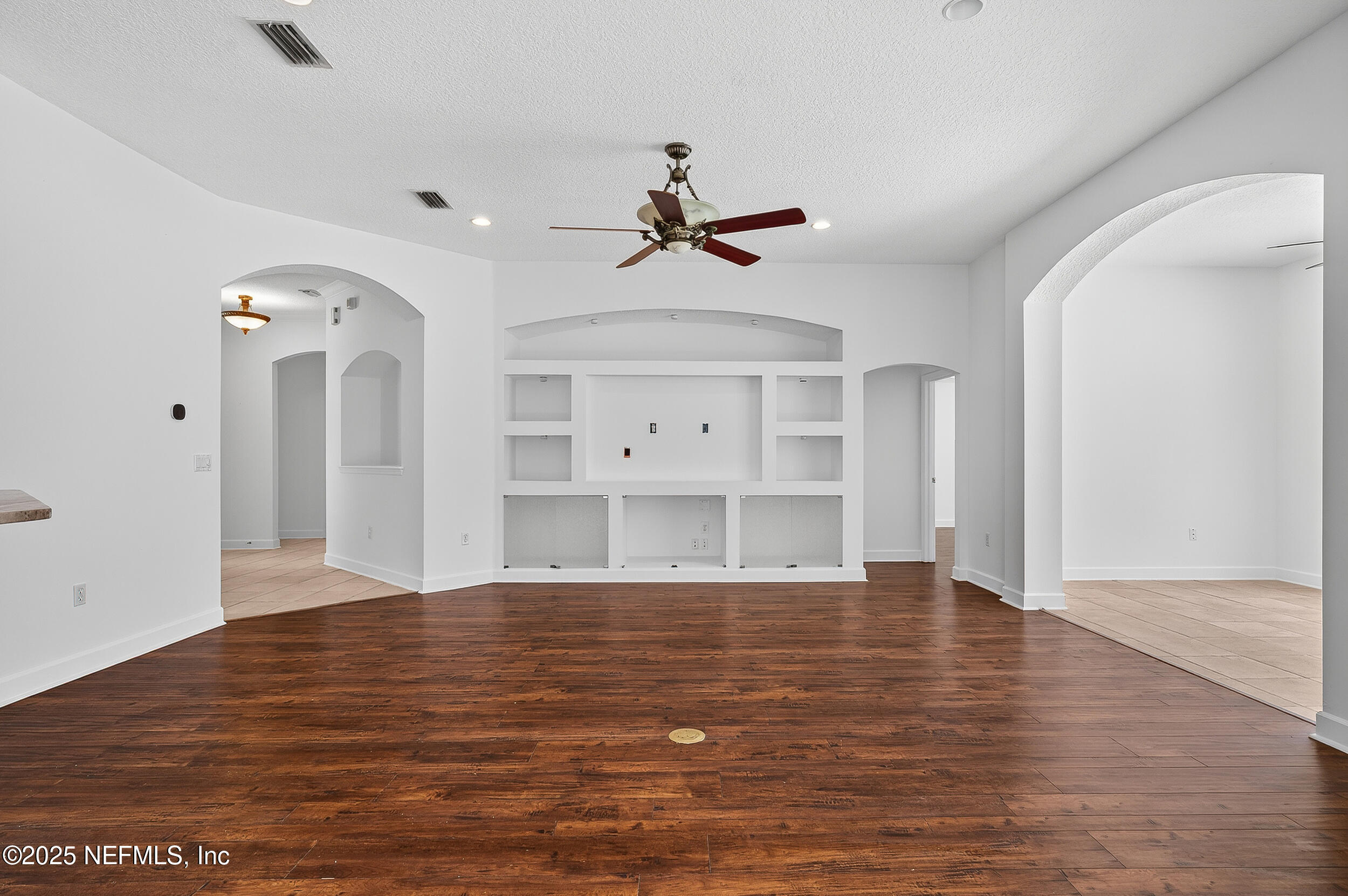 10008 SIFTON Court