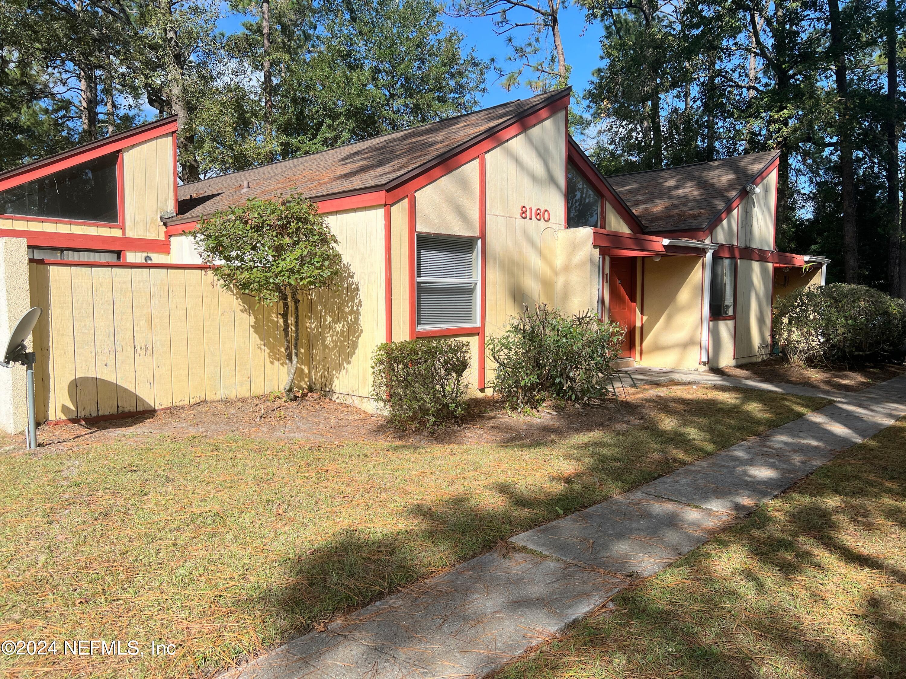 Jacksonville, FL home for sale located at 8160 E SAN JOSE MANOR Drive E 3, Jacksonville, FL 32217