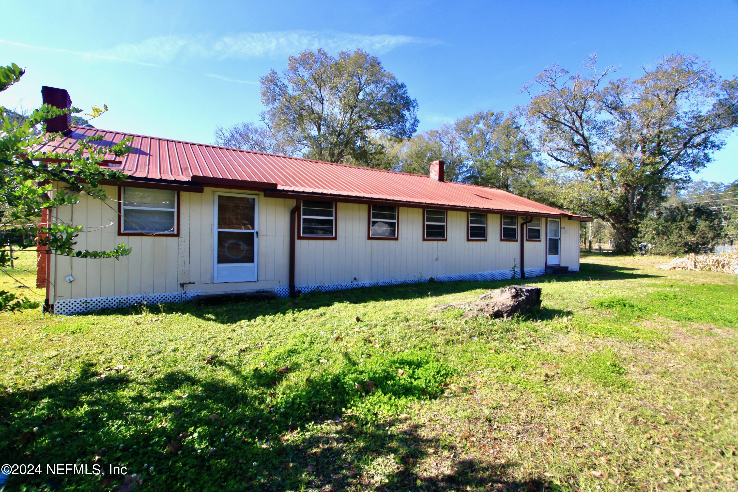 Green Cove Springs, FL home for sale located at 3100 Russell Road, Green Cove Springs, FL 32043