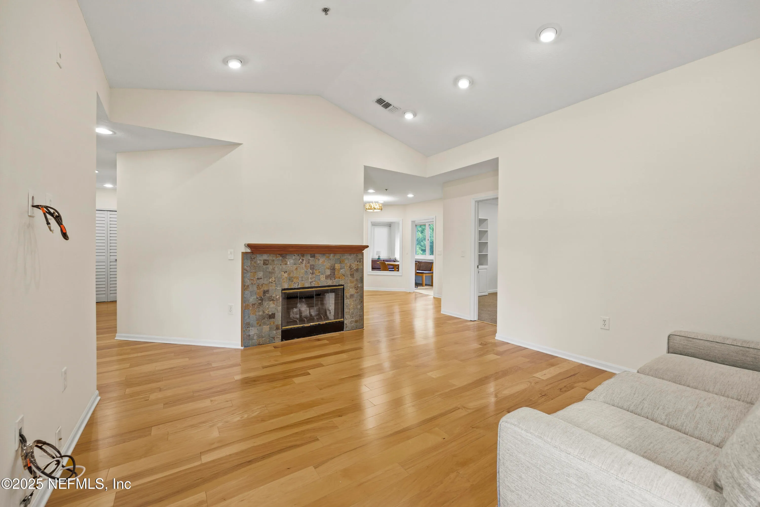 Jacksonville Beach, Florida 32250, United States, 3 Bedrooms Bedrooms, ,2 BathroomsBathrooms,Residential,Active,103395