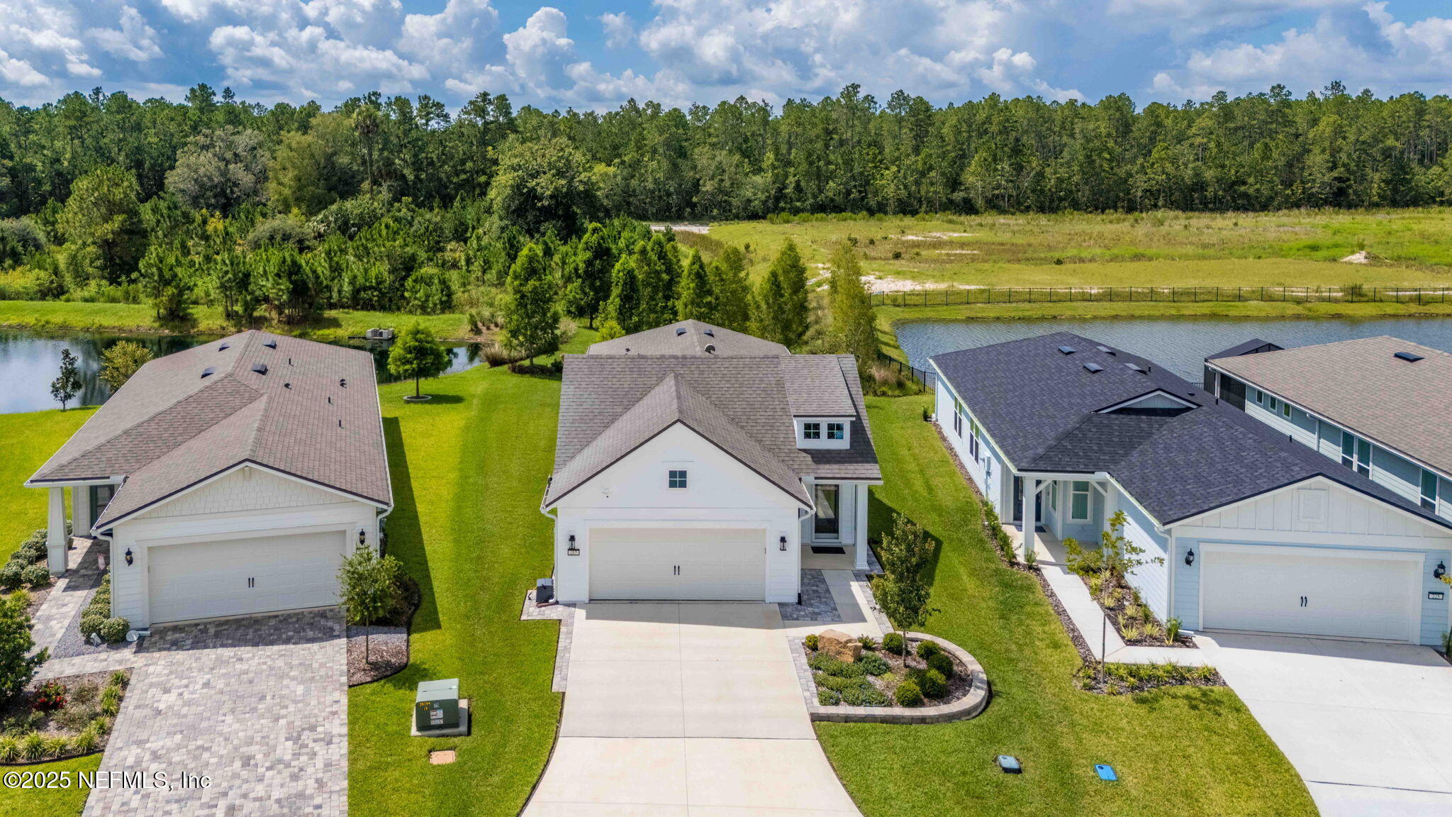 217 FAIRLAKE Circle