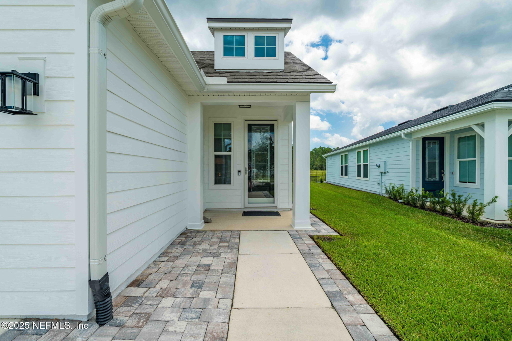 217 FAIRLAKE Circle