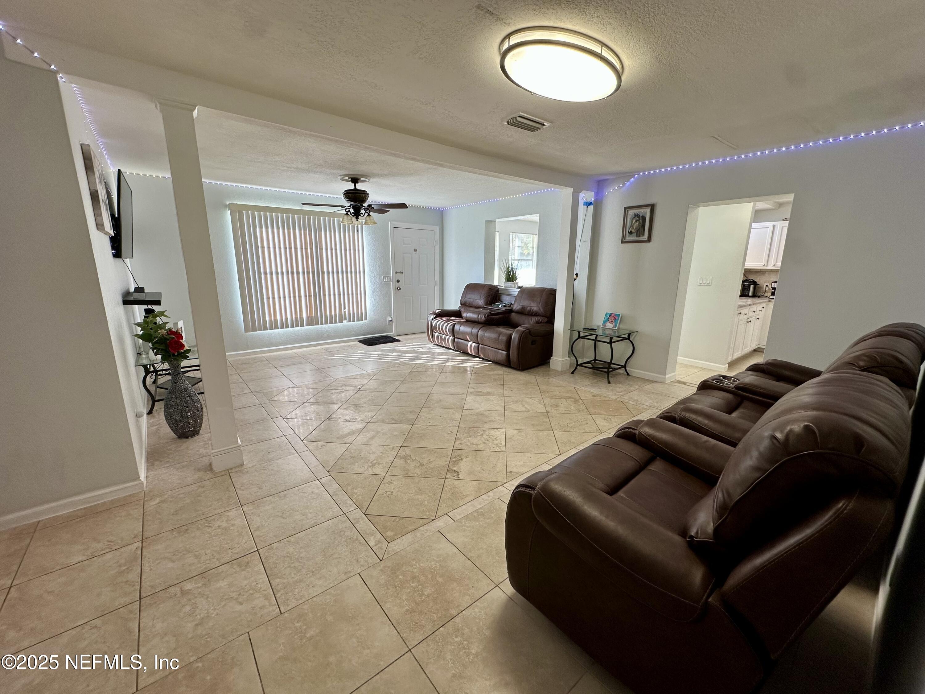 1753 DIBBLE Circle E