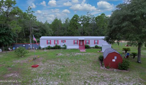 A home in Interlachen