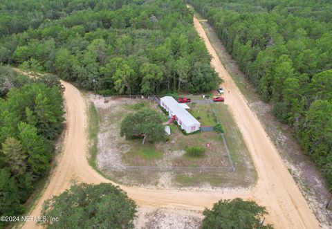 A home in Interlachen