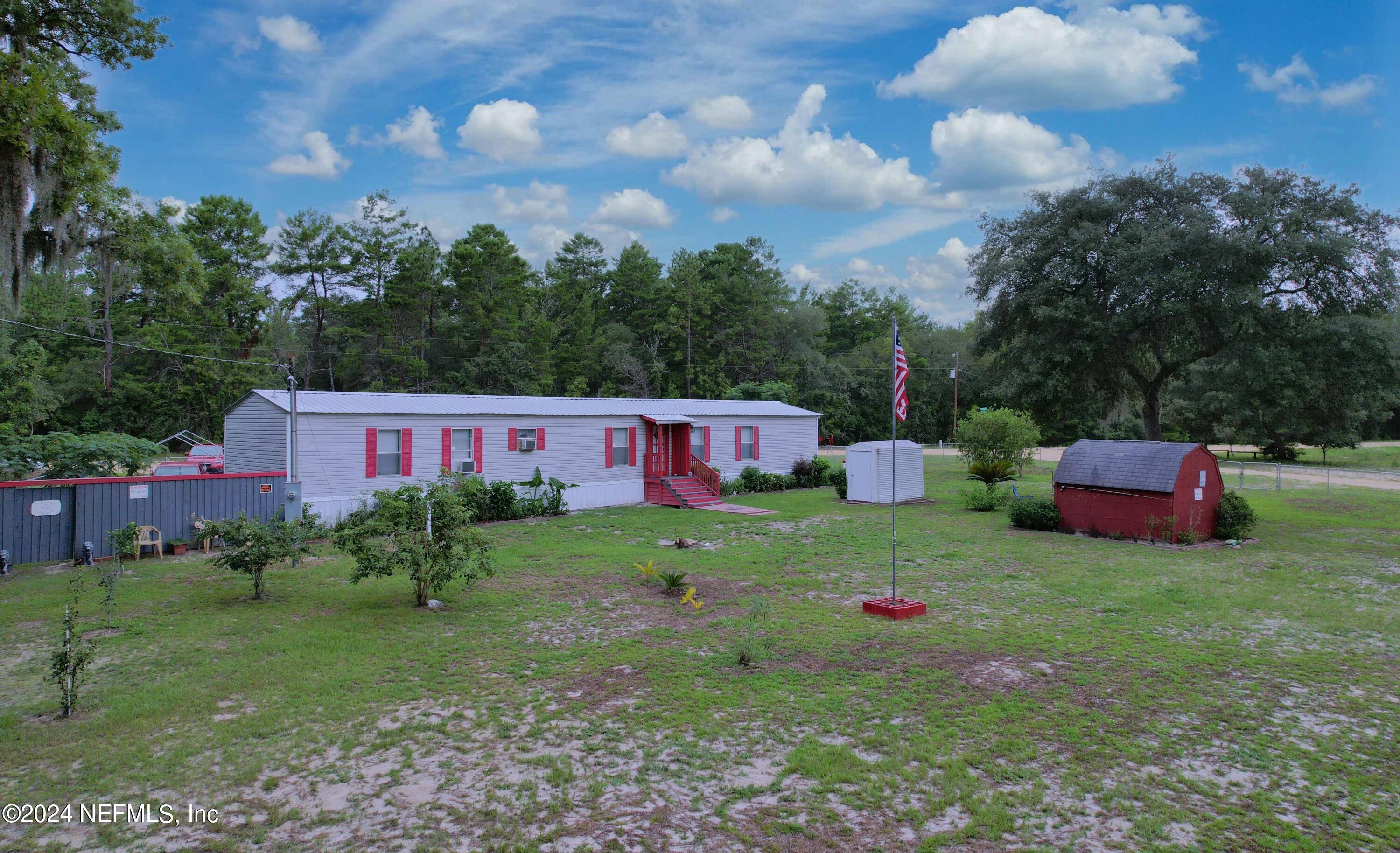 View Interlachen, FL 32148 mobile home