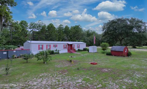 A home in Interlachen