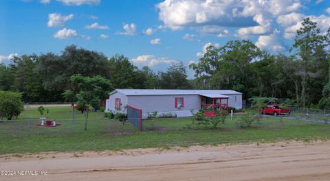 A home in Interlachen