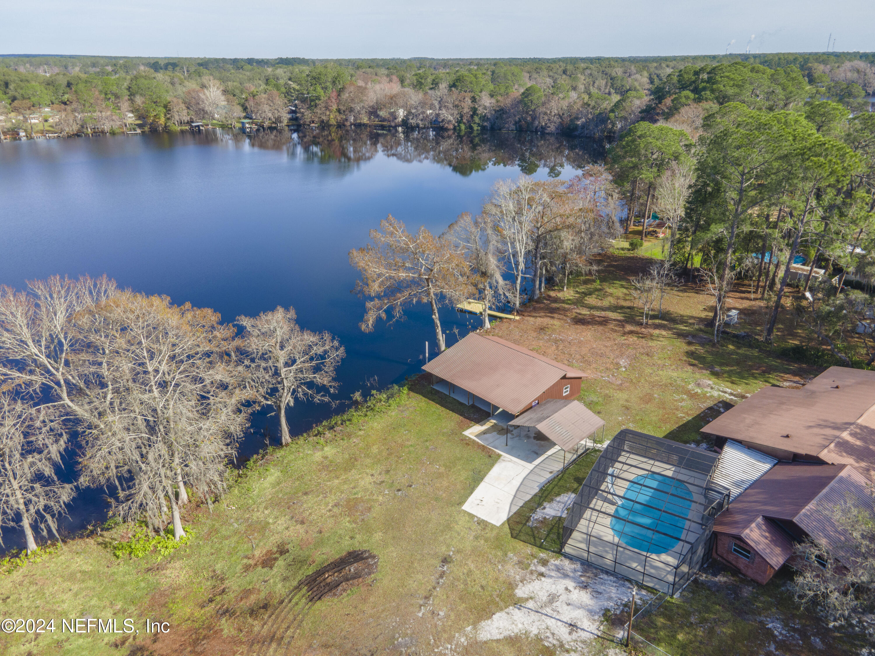 Interlachen, FL home for sale located at 110 Lake Edge Trail, Interlachen, FL 32148