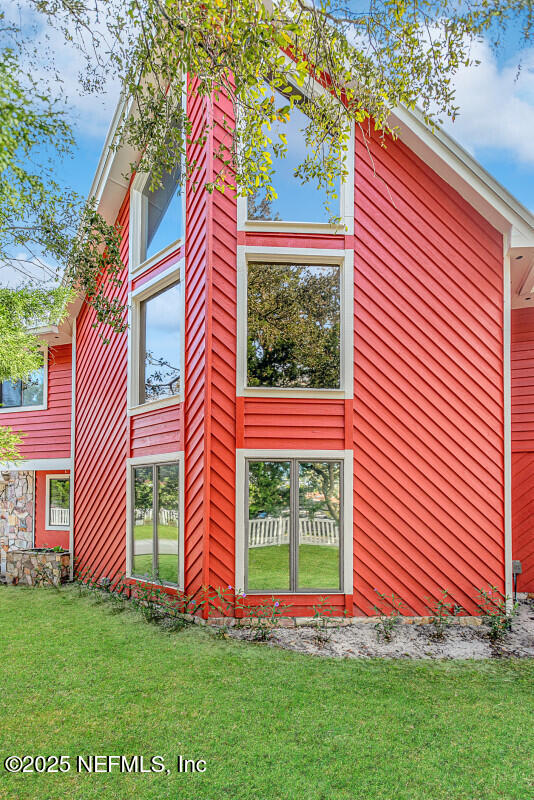 4 SANTA MARIA Lane
