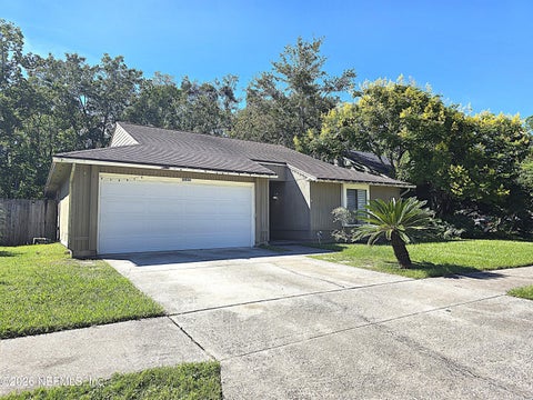 Photo of 10526 ANCHORAGE COVE Lane, Jacksonville, FL 32257 (MLS # 2165980)