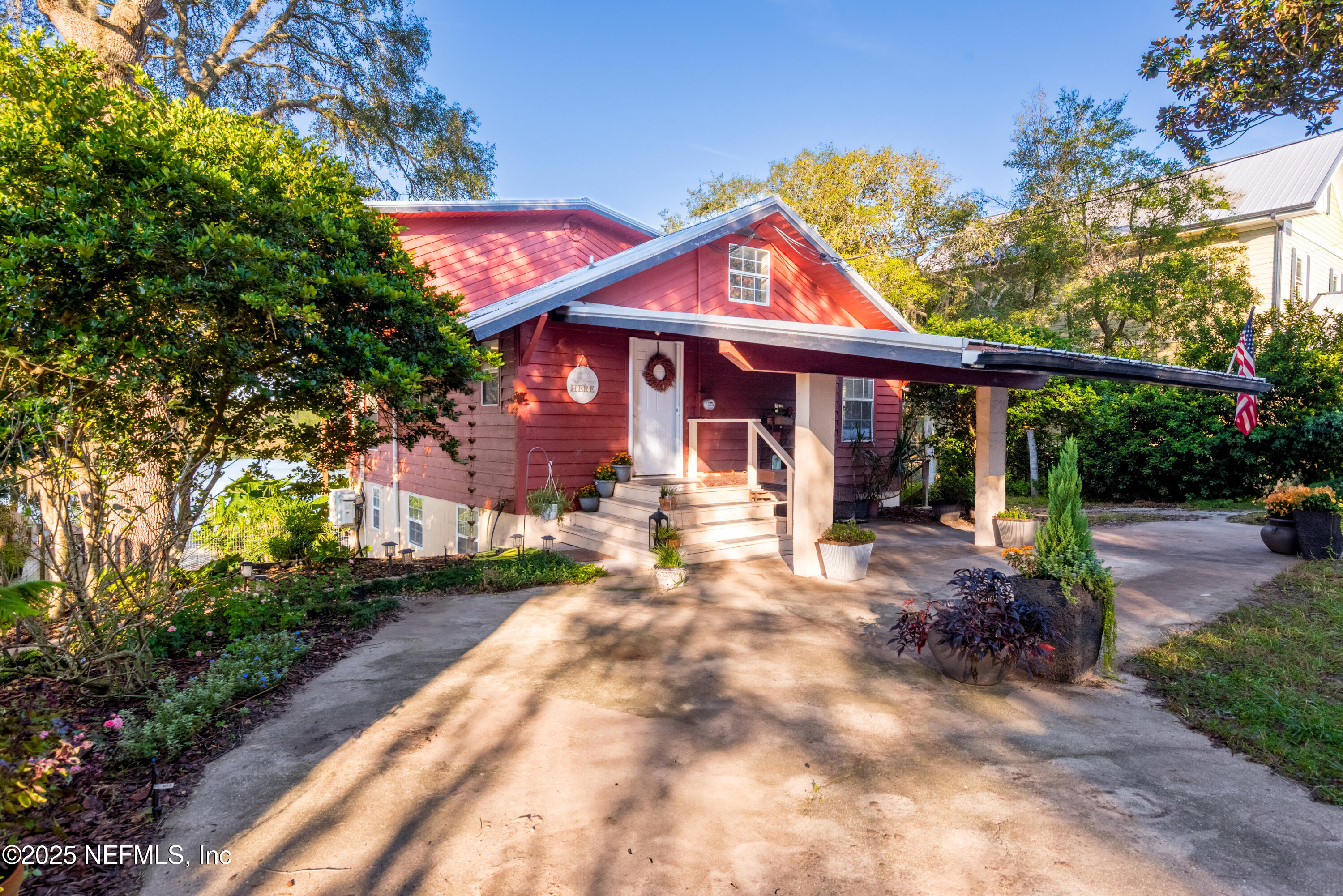 5648 SILVER SANDS Circle