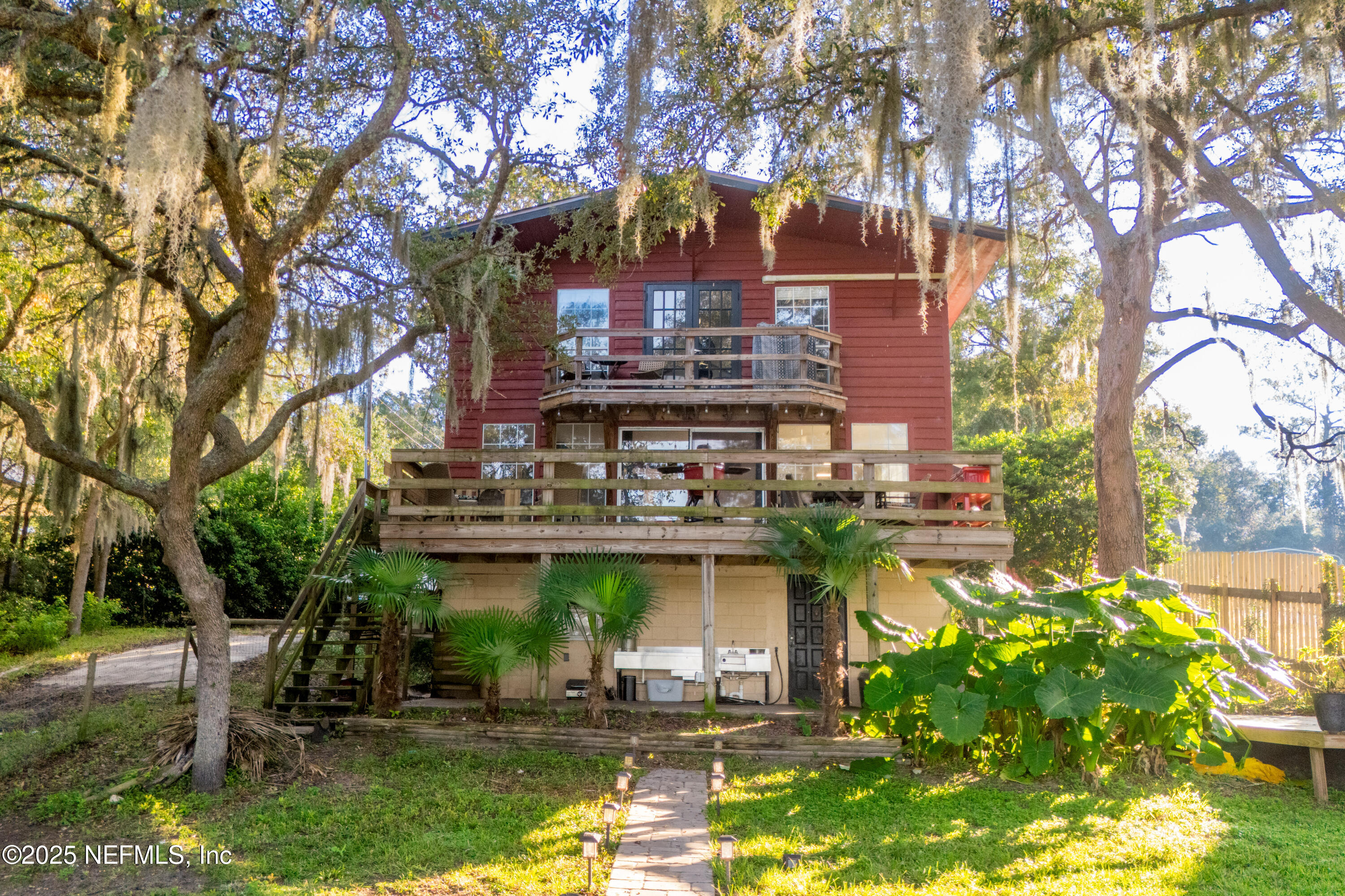 5648 SILVER SANDS Circle