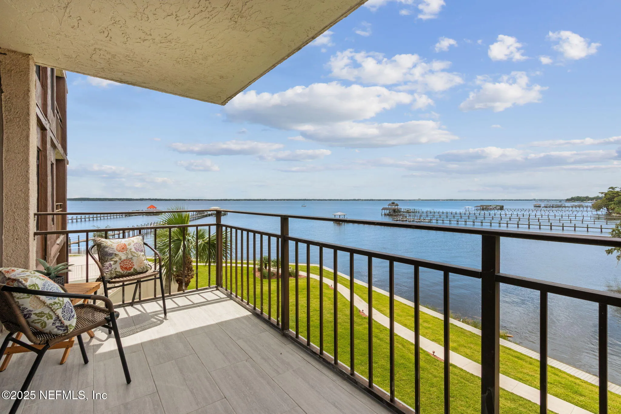 Jacksonville, Florida 32217, United States, 3 Bedrooms Bedrooms, ,2 BathroomsBathrooms,Residential,Pending,190678