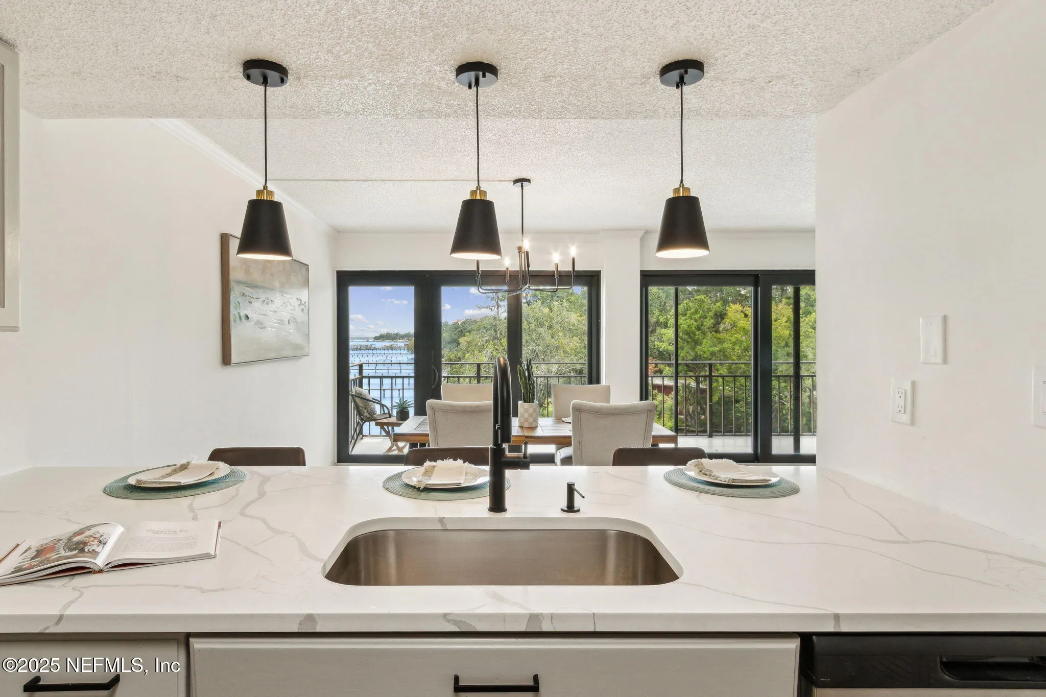 Jacksonville, Florida 32217, United States, 3 Bedrooms Bedrooms, ,2 BathroomsBathrooms,Residential,Pending,190678