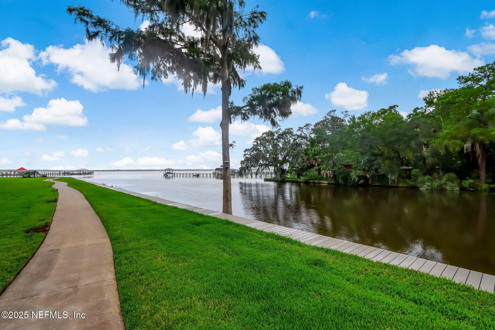 Jacksonville, Florida 32217, United States, 3 Bedrooms Bedrooms, ,2 BathroomsBathrooms,Residential,Pending,190678