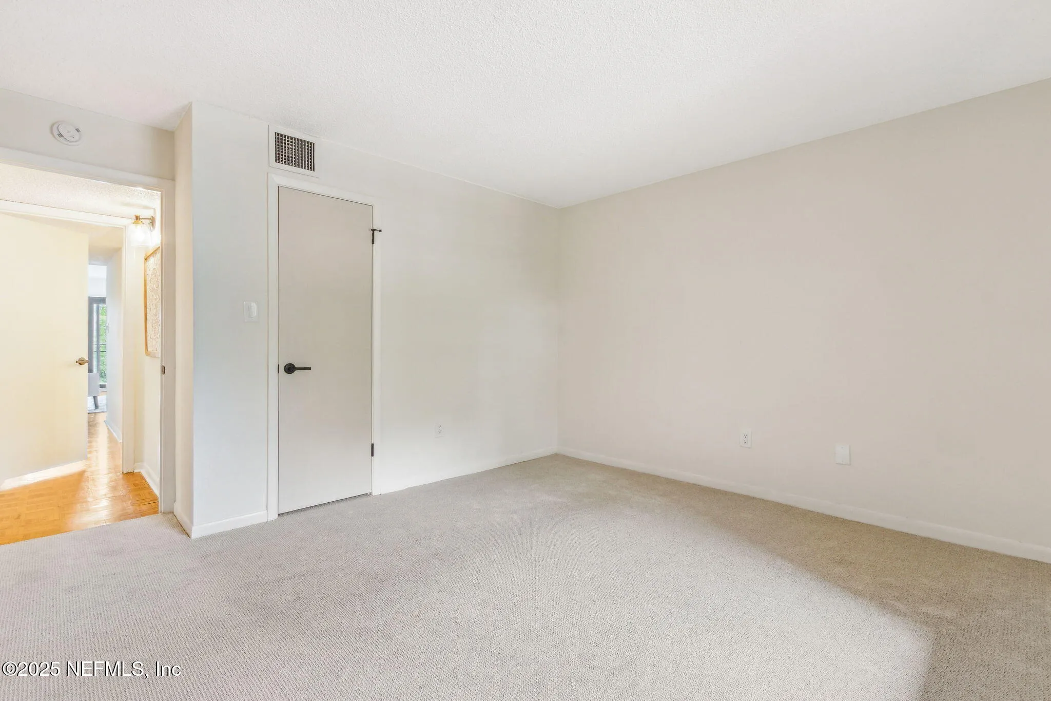 Jacksonville, Florida 32217, United States, 3 Bedrooms Bedrooms, ,2 BathroomsBathrooms,Residential,Pending,190678