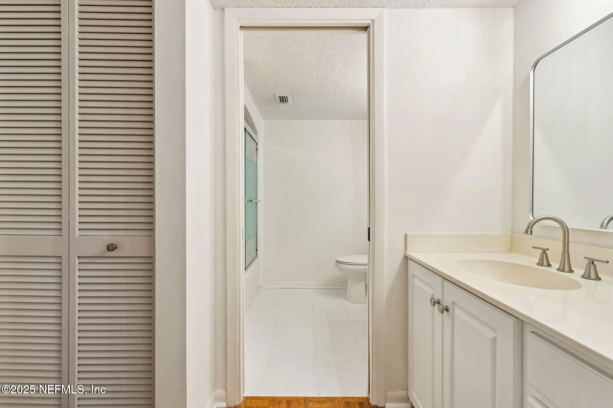 Jacksonville, Florida 32217, United States, 3 Bedrooms Bedrooms, ,2 BathroomsBathrooms,Residential,Pending,190678